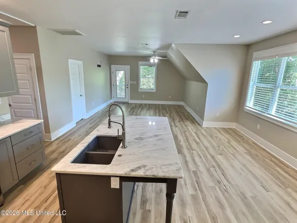 $859,999 | 3529 Government Street, Ocean Springs, MS 39564