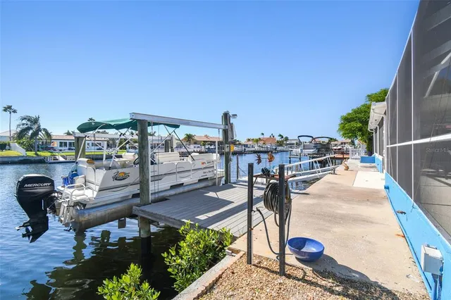 $4,250 | 5050 Porpoise Place, New Port Richey, FL 34652