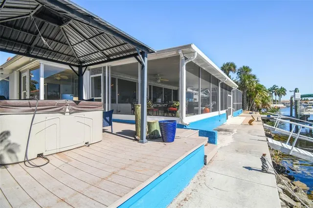 $4,250 | 5050 Porpoise Place, New Port Richey, FL 34652