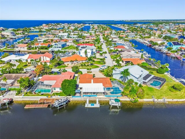 $4,250 | 5050 Porpoise Place, New Port Richey, FL 34652