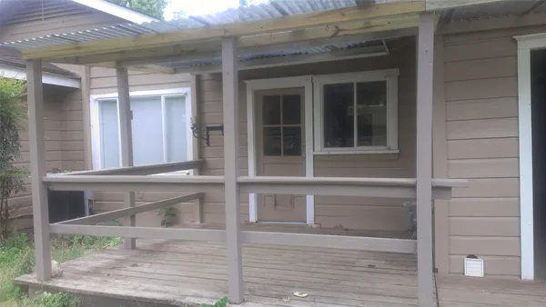 a view of house exterior