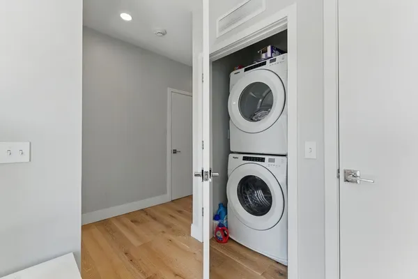 $4,500 | 191 Washington Street, Unit 524, Boston, MA 02135