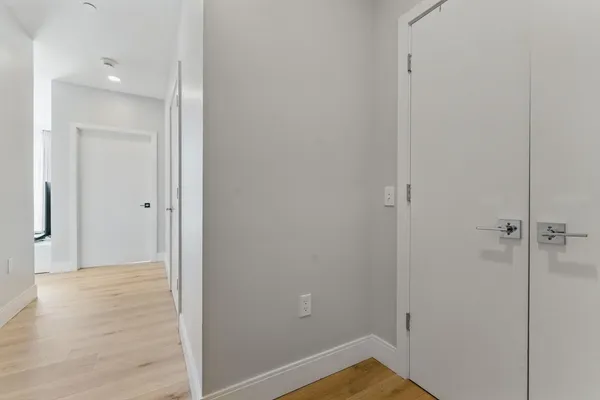 $4,500 | 191 Washington Street, Unit 524, Boston, MA 02135