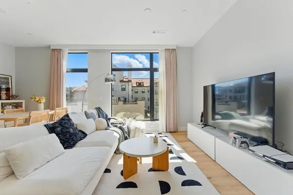 $4,500 | 191 Washington Street, Unit 524, Boston, MA 02135