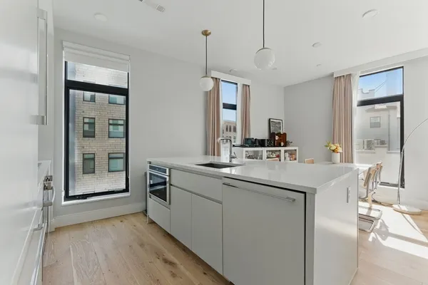 $4,500 | 191 Washington Street, Unit 524, Boston, MA 02135