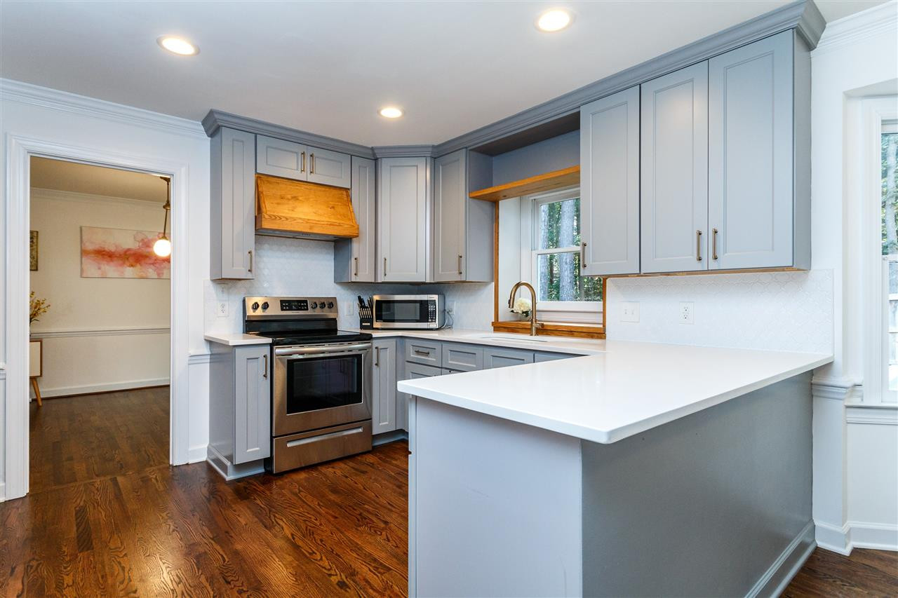 2109 Brixham Court Raleigh, NC 27615 - Photo 9 of 27 Kitchen
