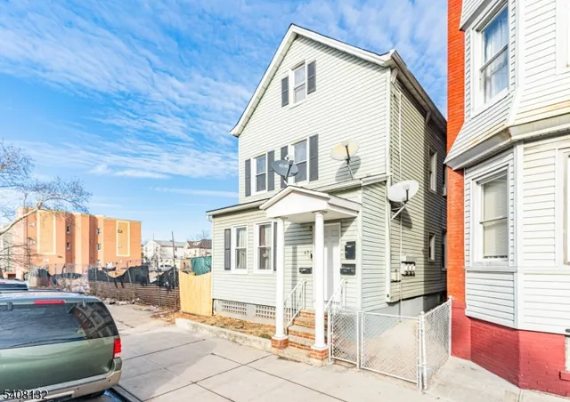 $500,000 | 431 East Jersey Street, Elizabeth Port, NJ 07206
