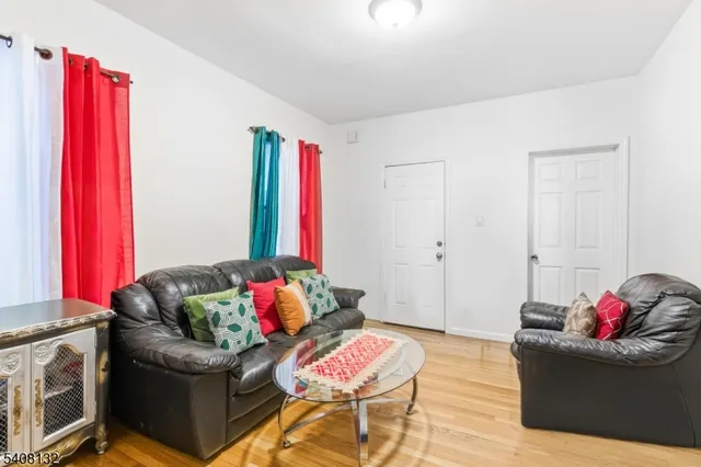 $500,000 | 431 East Jersey Street, Elizabeth Port, NJ 07206