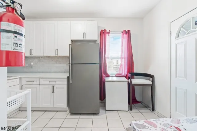 $500,000 | 431 East Jersey Street, Elizabeth Port, NJ 07206