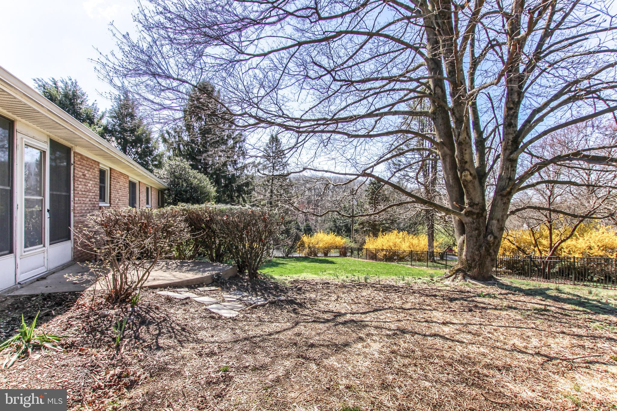 4858 Hawthorn Road Harrisburg, PA 17111 - Photo 60 of 61 Gallery Image 60