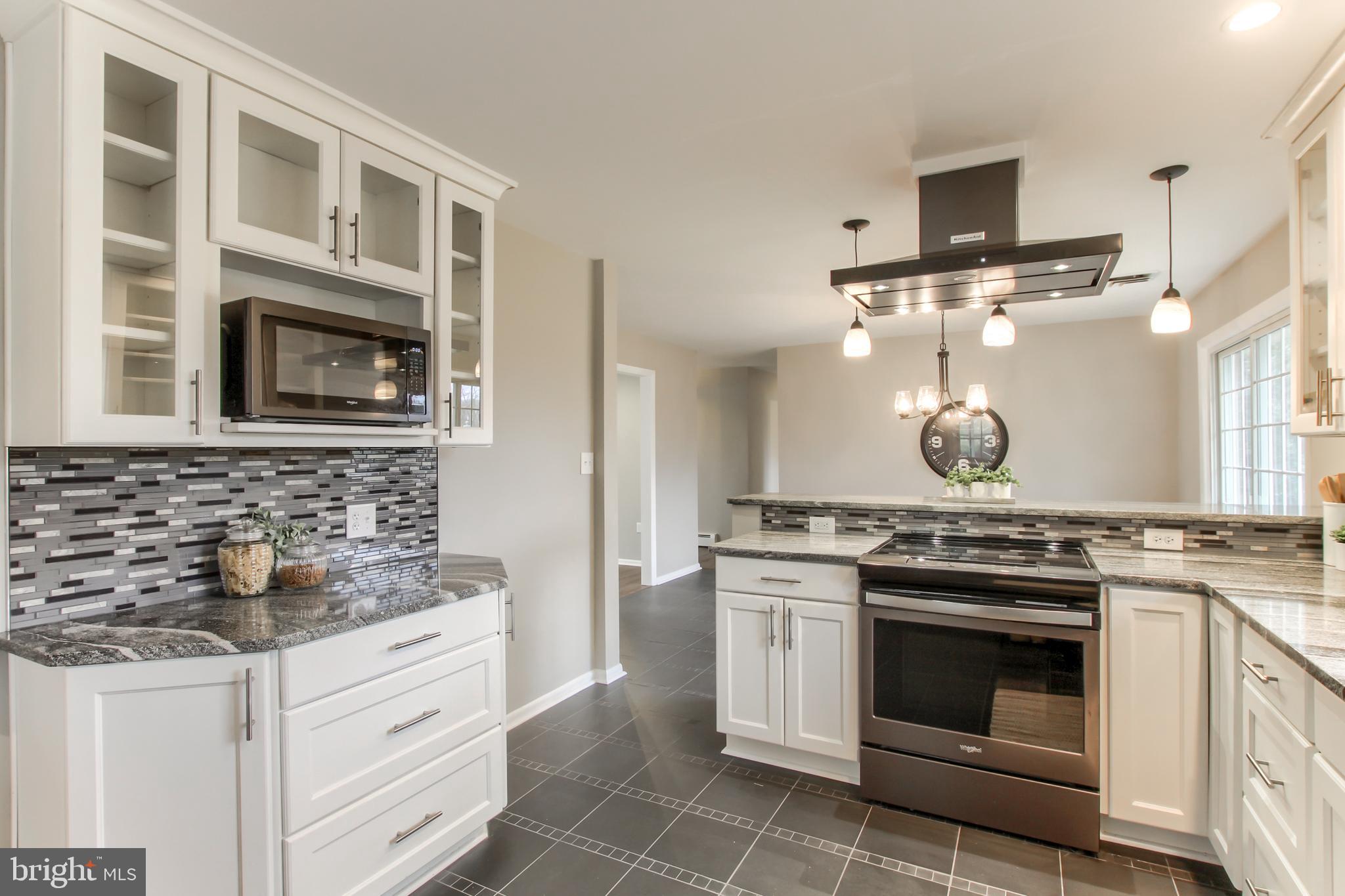 4858 Hawthorn Road Harrisburg, PA 17111 - Photo 8 of 61 Gallery Image 8
