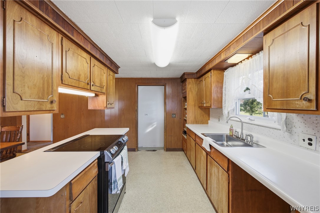 3385 Dickens Road Hamburg, NY 14219 - Photo 17 of 48