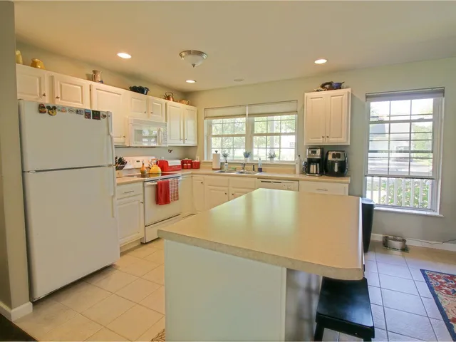 $499,000 | 207 Farmall Drive, Hinesburg, VT 05461