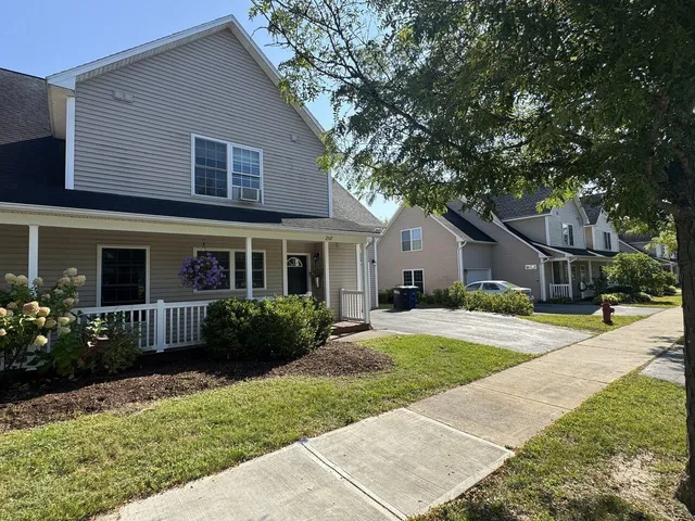 $499,000 | 207 Farmall Drive, Hinesburg, VT 05461