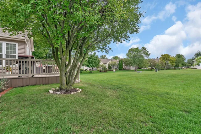 $384,500 | 21201 Lily Lake Lane, Crest Hill, IL 60403