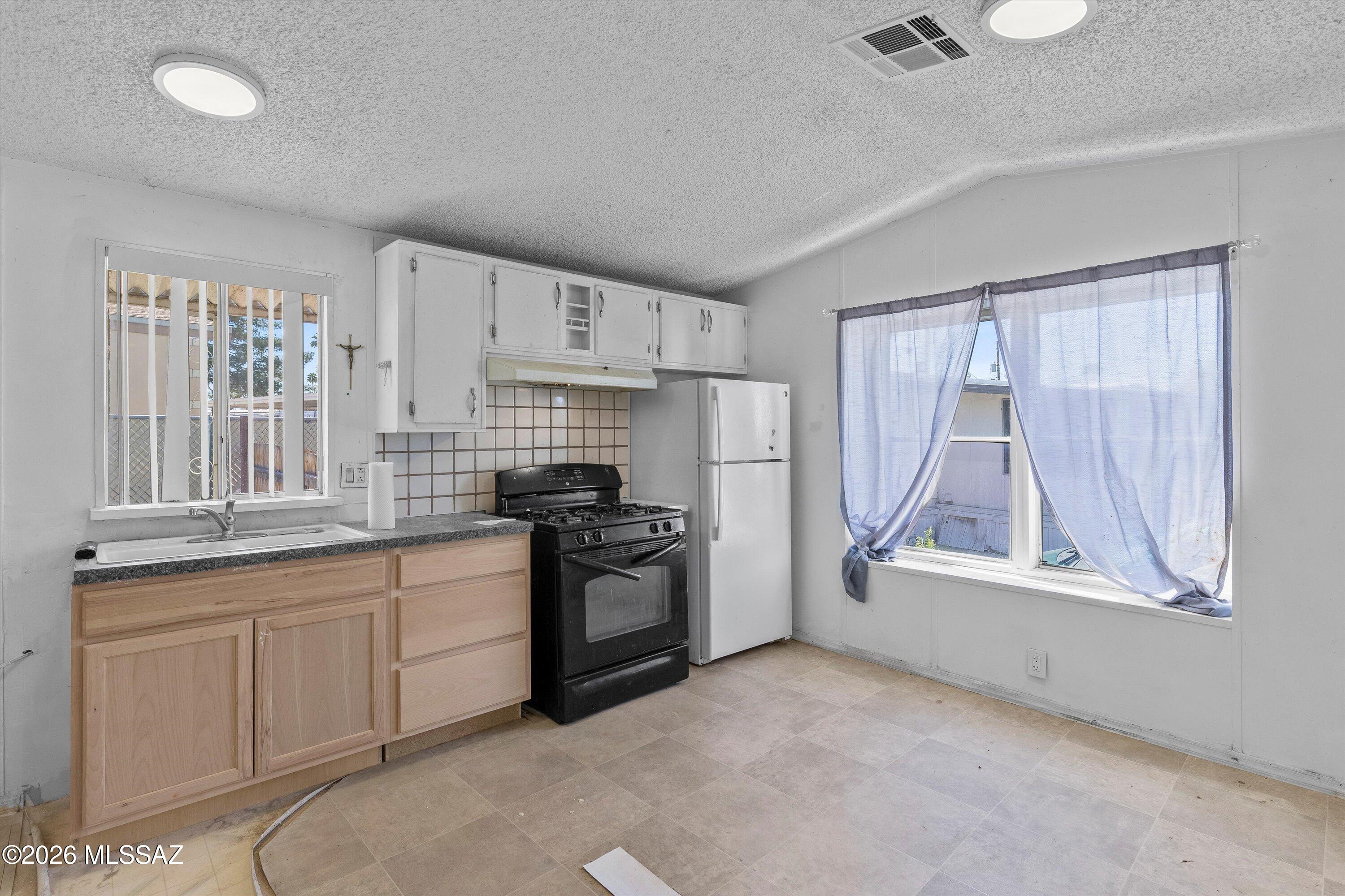 3000 North Romero Road, Unit A9 Tucson, AZ 85705 - Photo 7 of 27 07-100495814