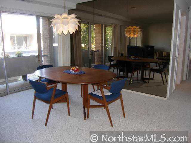 6312 Barrie Road, Unit 2C Edina, MN 55435 - Photo 3 of 10
