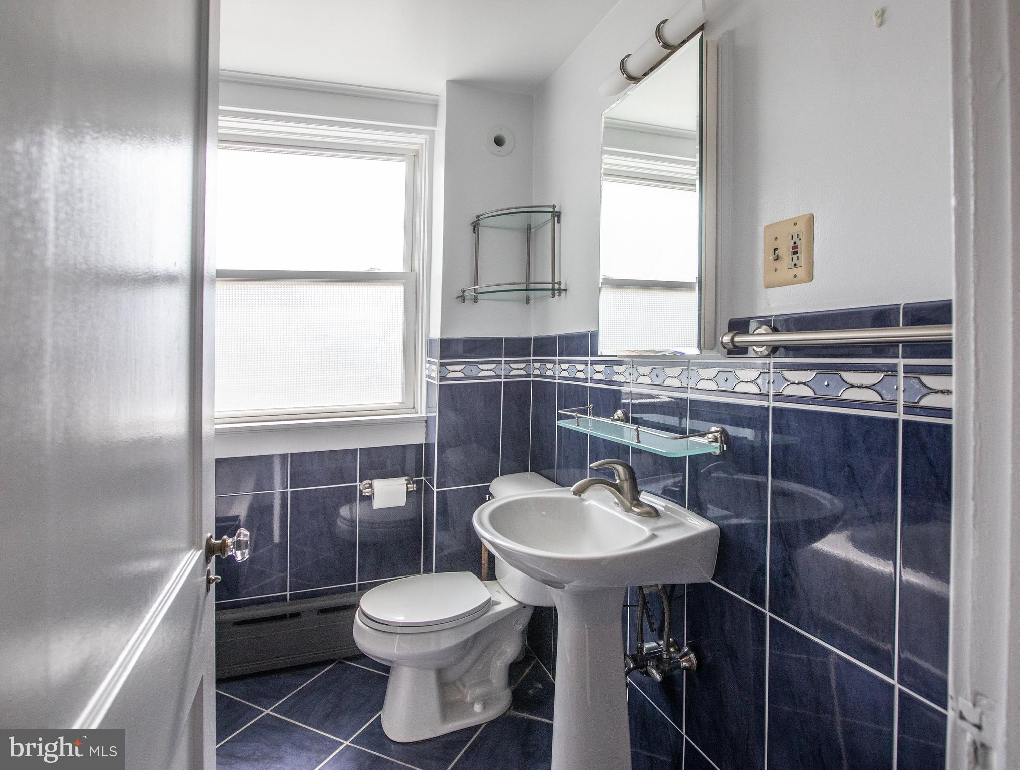 311 Wellesley Road Philadelphia, PA 19119 - Photo 26 of 32 Full bathroom, 3rd floor