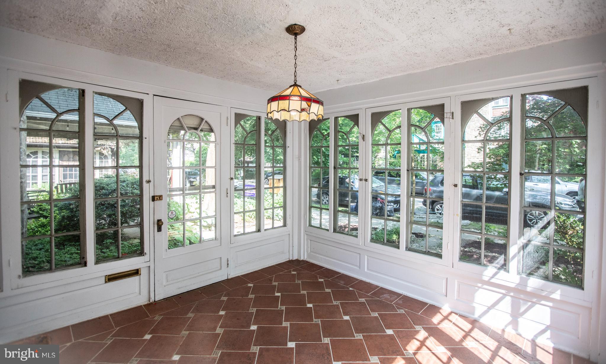 311 Wellesley Road Philadelphia, PA 19119 - Photo 4 of 32 Sunroom