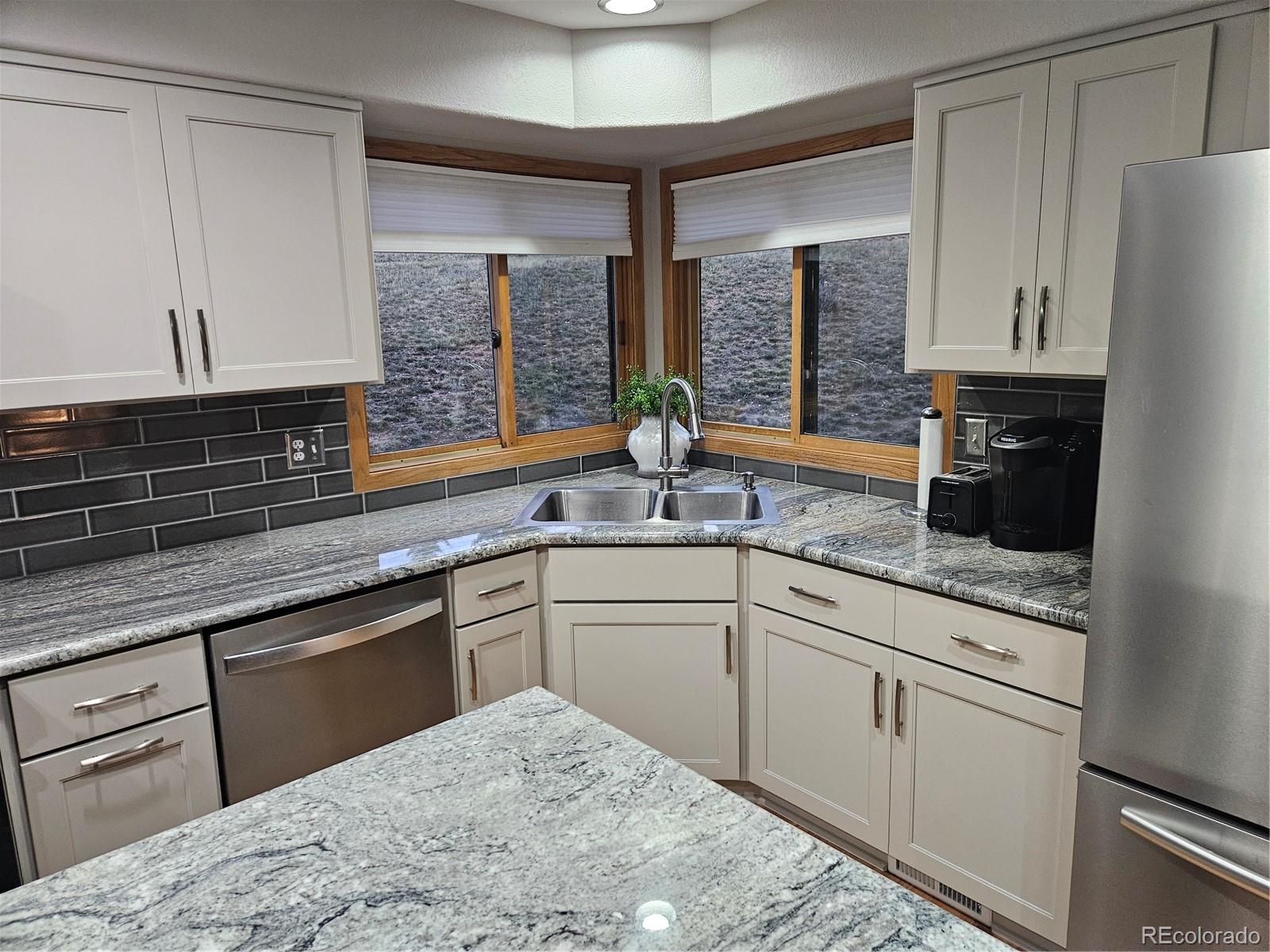 386 Monte Vista Road Golden, CO 80401 - Photo 7 of 35