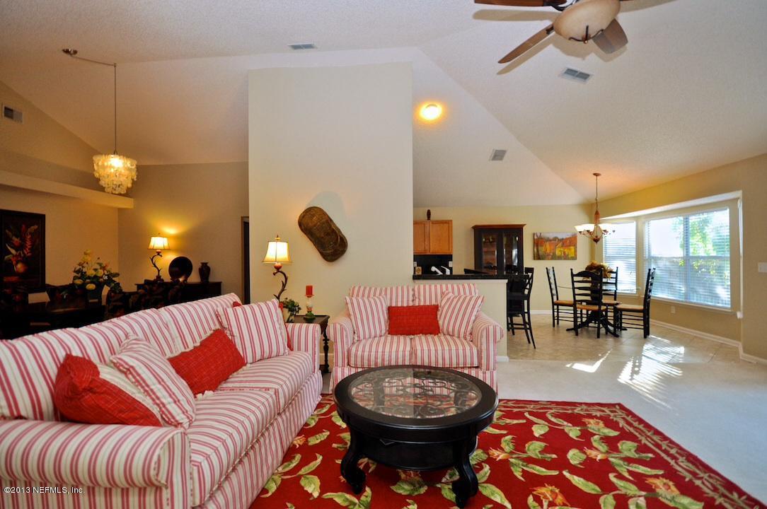 9684 Pritmore Road East Jacksonville, FL 32257 - Photo 4 of 30 Living Area