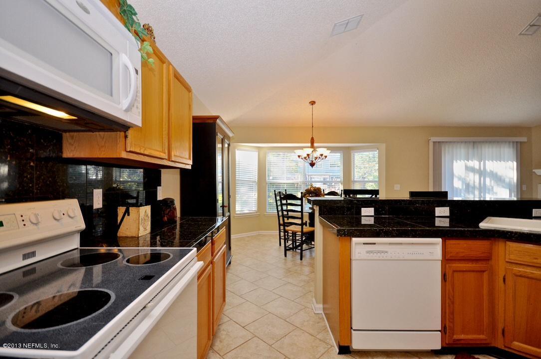 9684 Pritmore Road East Jacksonville, FL 32257 - Photo 8 of 30 Kitchen to Nook view