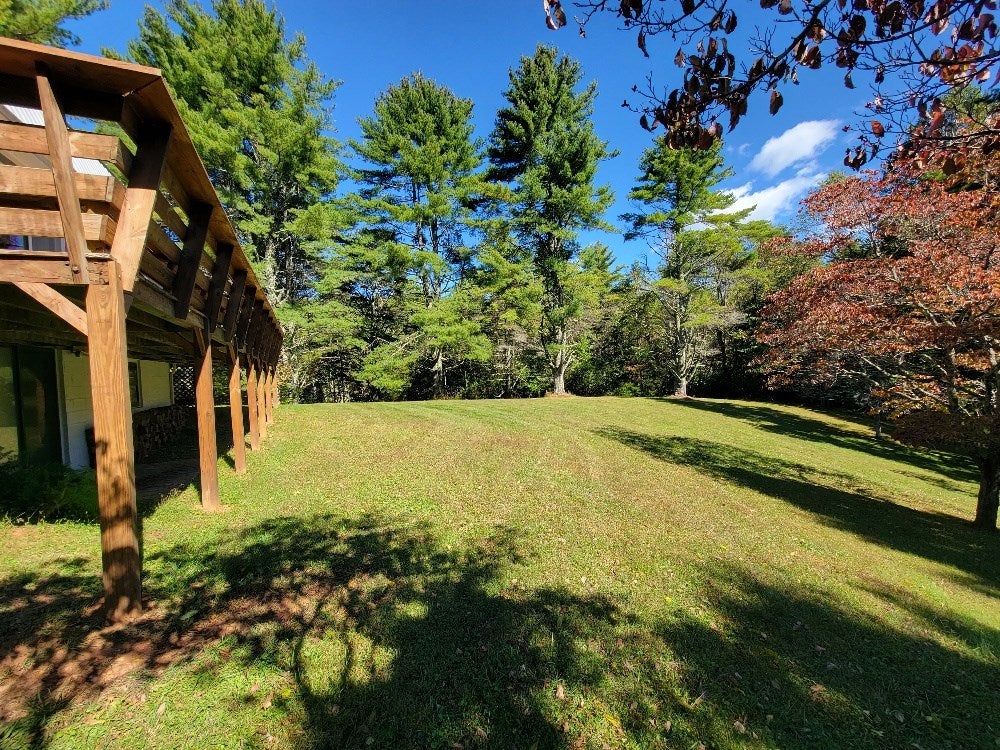 1132 Kanawha Ridge Road Dugspur, VA 24325 - Photo 25 of 28 Gallery Image 25
