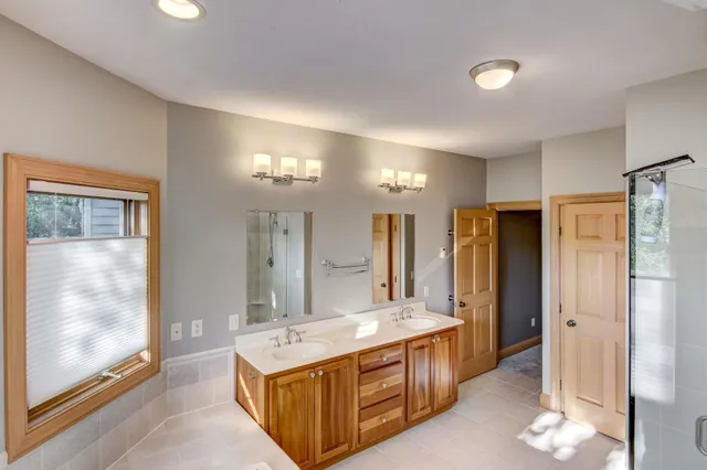 $759,900 | 5720 Wild Rose Lane, Eau Claire, WI 54701