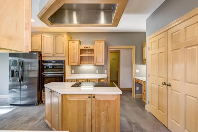 $779,900 | 5720 Wild Rose Lane, Eau Claire, WI 54701