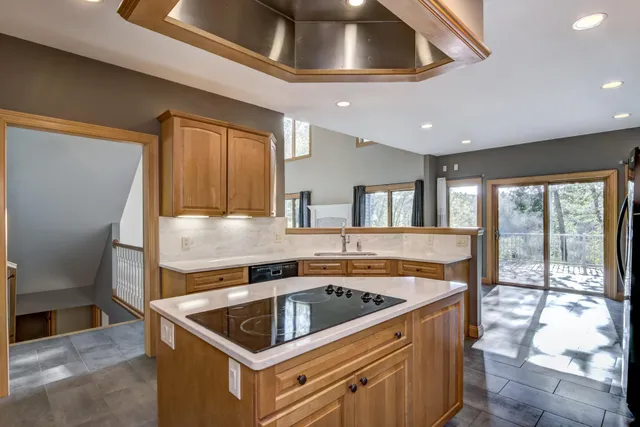 $779,900 | 5720 Wild Rose Lane, Eau Claire, WI 54701