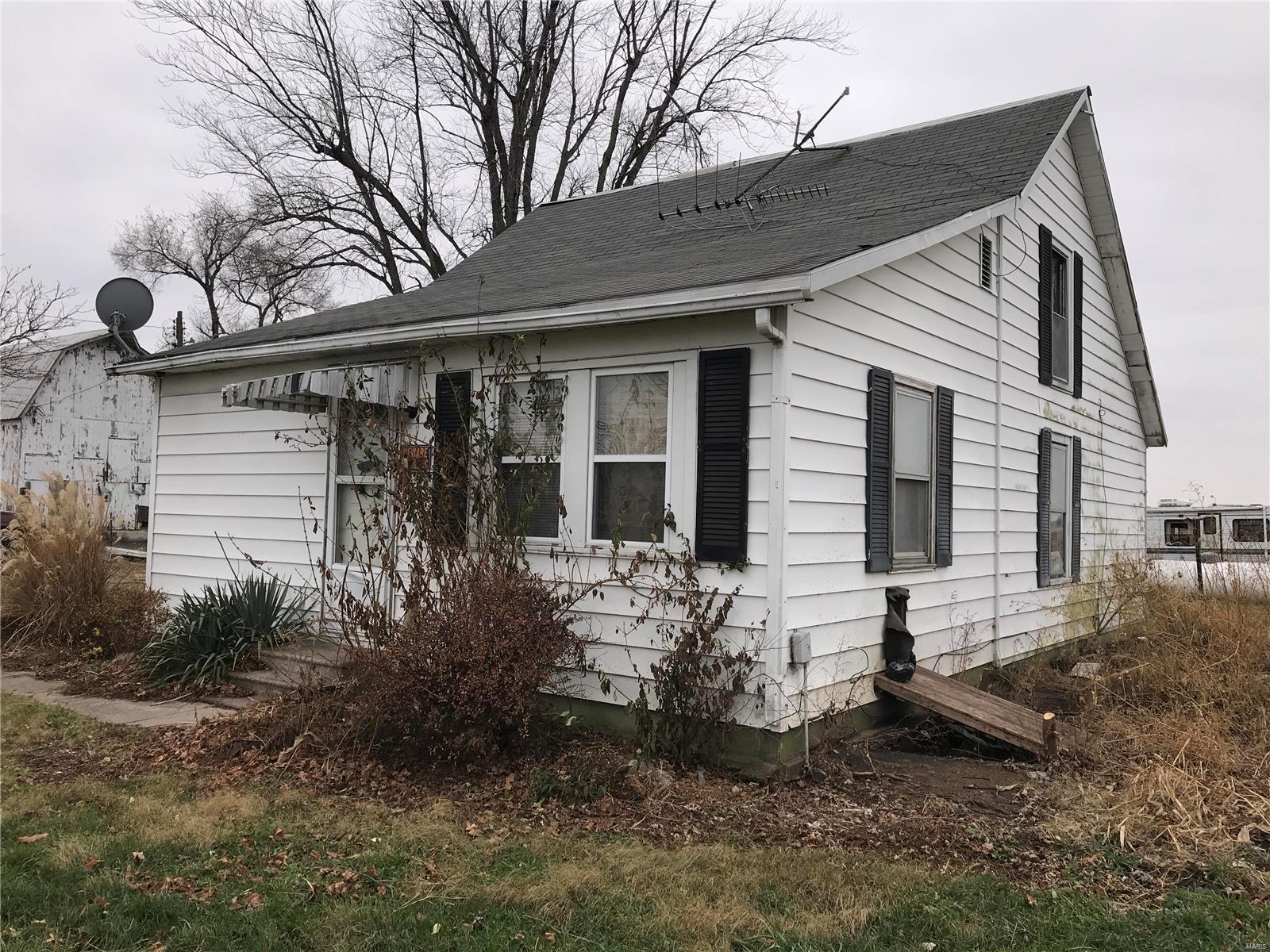 7733 Red School Road Gillespie, IL 62033 - Photo 14 of 26