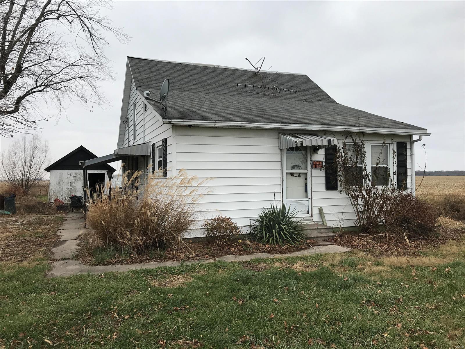 7733 Red School Road Gillespie, IL 62033 - Photo 2 of 26