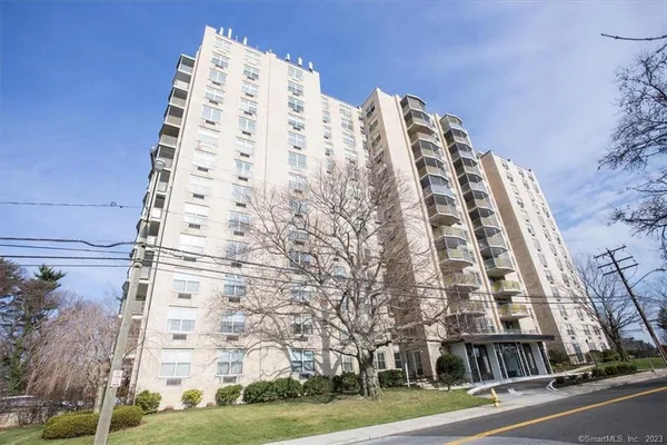 $389,000 | 1 Strawberry Hill Court, Unit 2C, Stamford, CT 06902