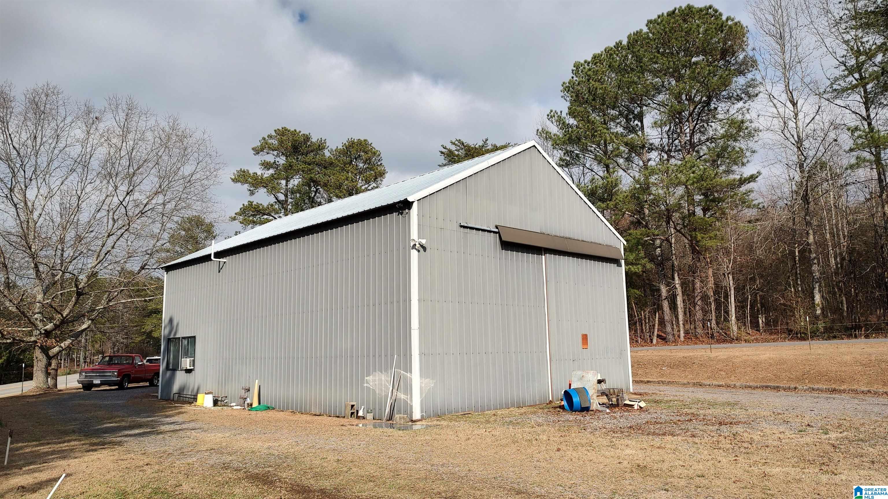 9615 Mountain High Road Warrior, AL 35180 - Photo 2 of 7