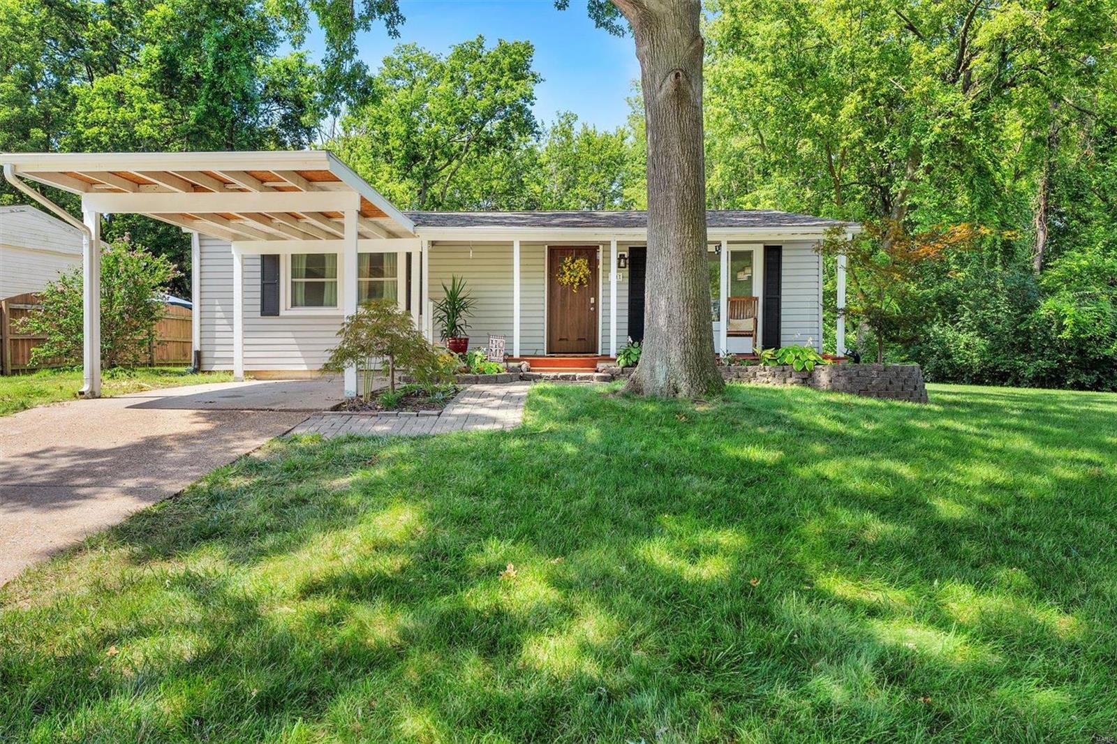 41 Hunting Creek Road St. Peters, MO 63376 - Photo 1 of 41 Gallery Image 1