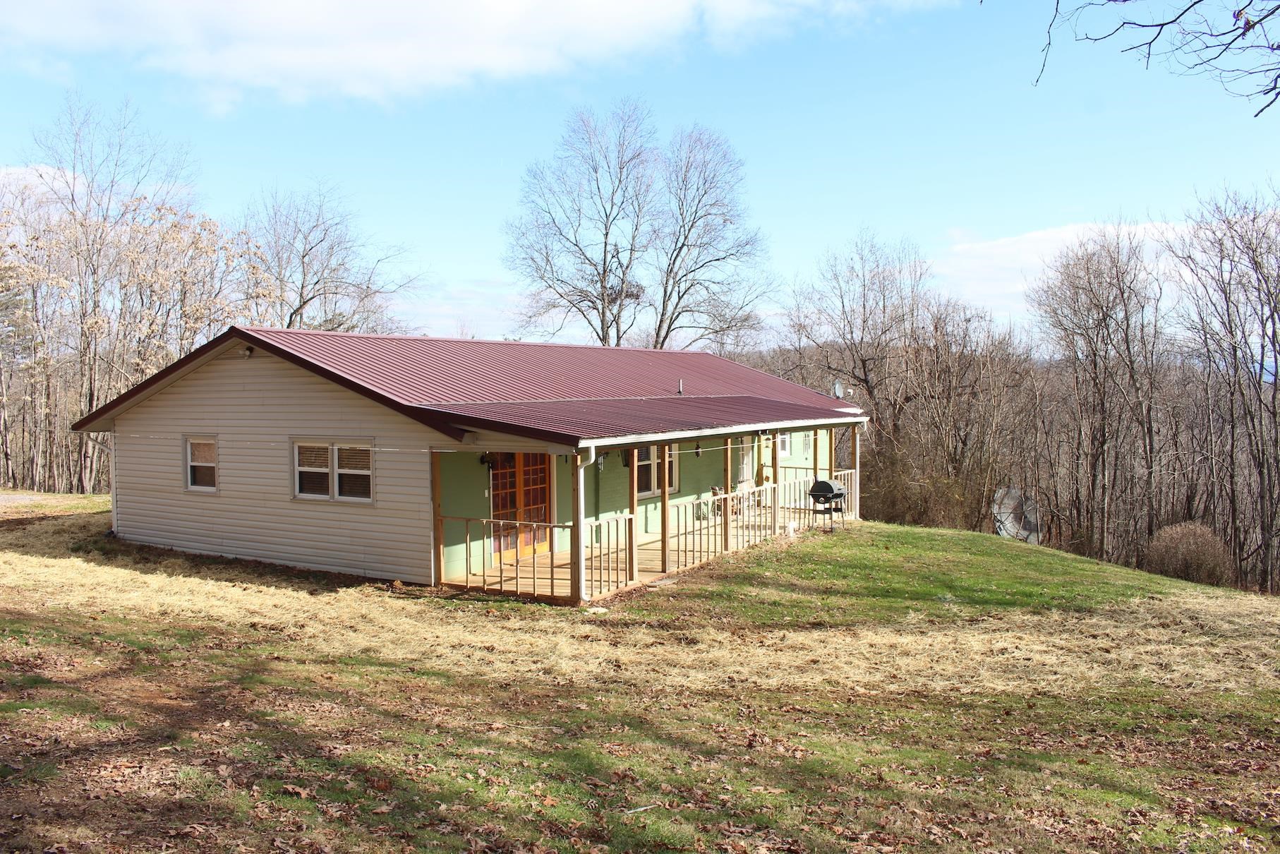 161 Reds Drive Lexington, VA 24450 - Photo 3 of 48 Gallery Image 3