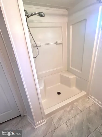 a bathroom with a tub