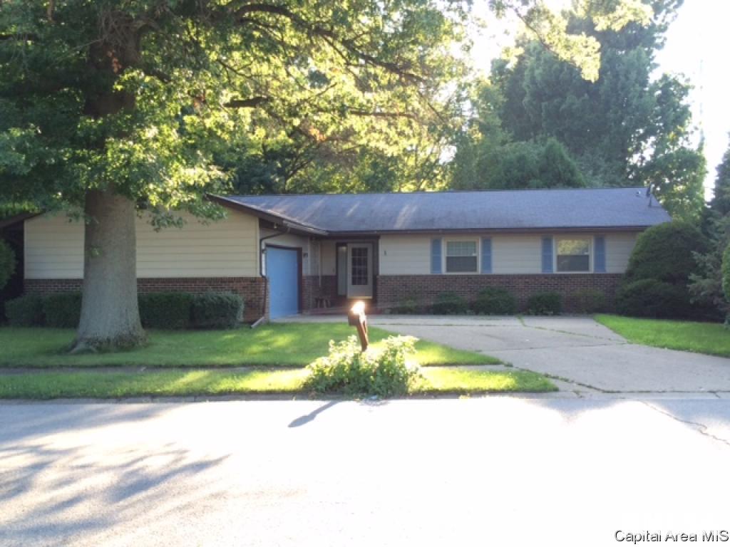 1 Providence Lane Springfield, IL 62711 - Photo 1 of 12