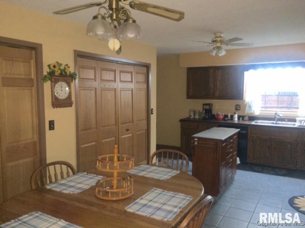 1 Providence Lane Springfield, IL 62711 - Photo 8 of 12