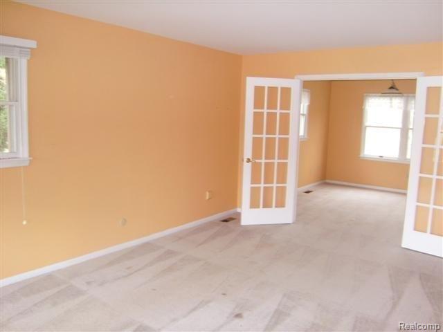 2333 Pheasant Run Road Howell, MI 48843 - Photo 17 of 25 2333 LIVING RM1.jpg
