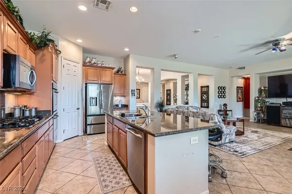 $689,000 | 2345 Gondi Castle Avenue, Henderson, NV 89044