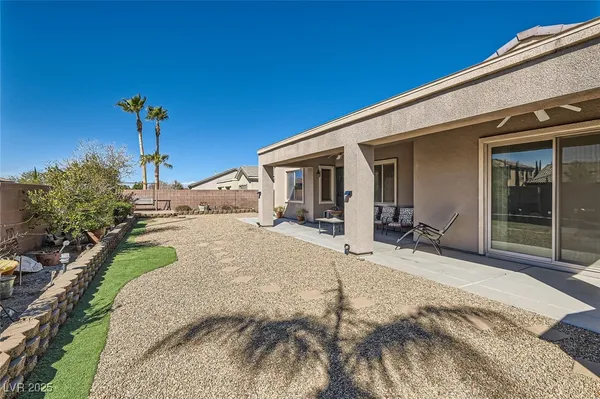 $689,000 | 2345 Gondi Castle Avenue, Henderson, NV 89044
