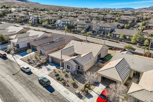 $689,000 | 2345 Gondi Castle Avenue, Henderson, NV 89044