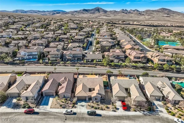 $689,000 | 2345 Gondi Castle Avenue, Henderson, NV 89044