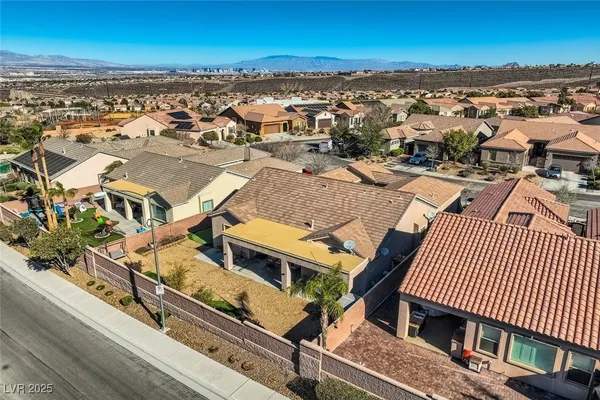 $689,000 | 2345 Gondi Castle Avenue, Henderson, NV 89044