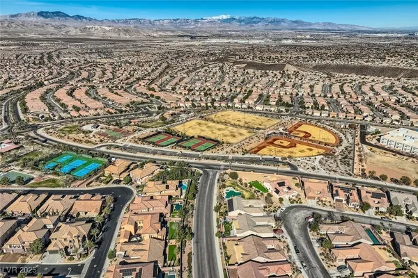 $689,000 | 2345 Gondi Castle Avenue, Henderson, NV 89044