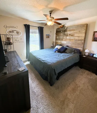 $900 | 2177 Southeast Dolphin Road, Port St. Lucie, FL 34952