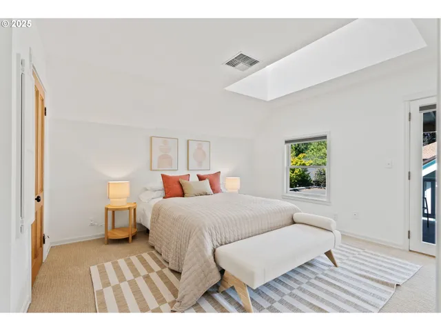 $1,175,000 | 1912 Northeast 11th Avenue, Portland, OR 97212