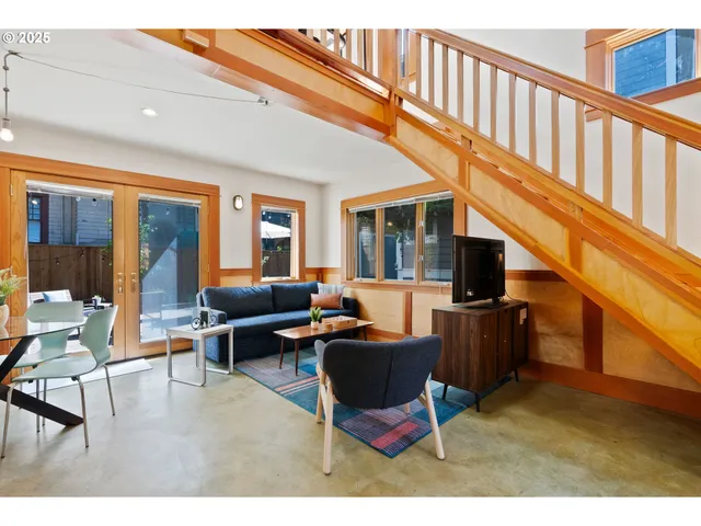 $1,175,000 | 1912 Northeast 11th Avenue, Portland, OR 97212