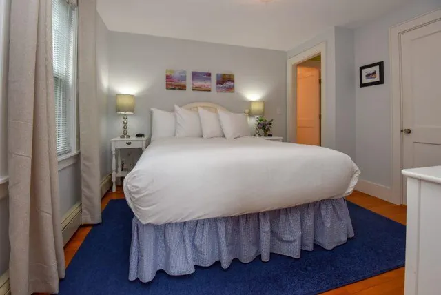 $889,000 | 113 Commercial Street, Boothbay Harbor, ME 04538